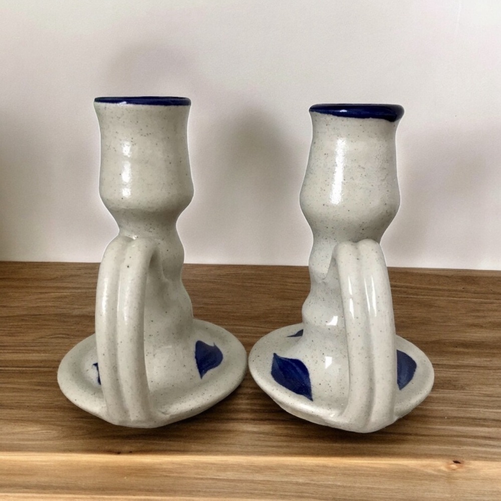 Williamsburg Pottery Salt Glaze Set of 2 Flat Candle Holders Beige Blue - Picture 3 of 6